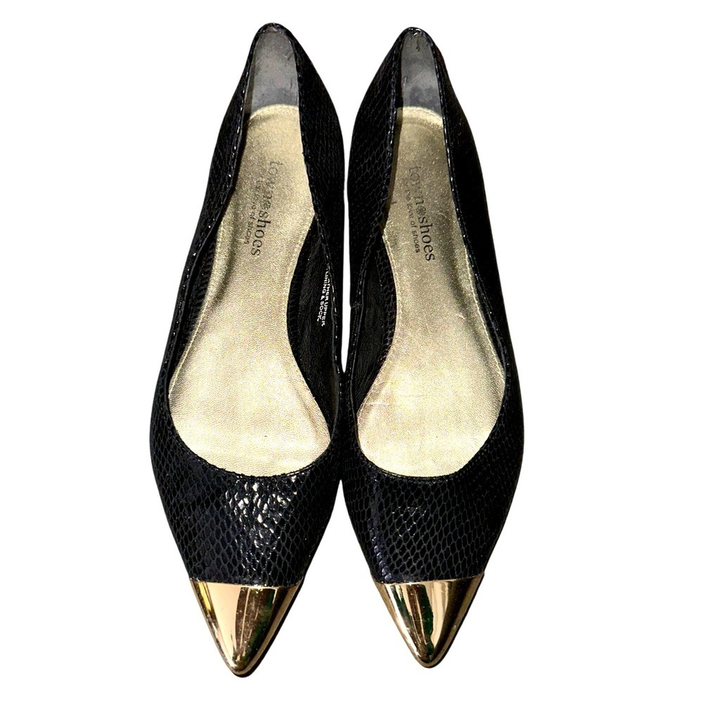 TOWN SHOES LEATHER FLATS